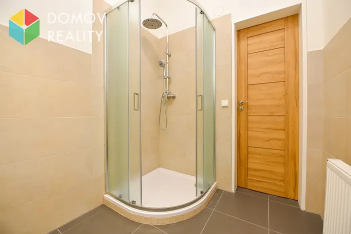 Pronájem bytu 1+1, Králův Dvůr, Bezručova, 40 m2