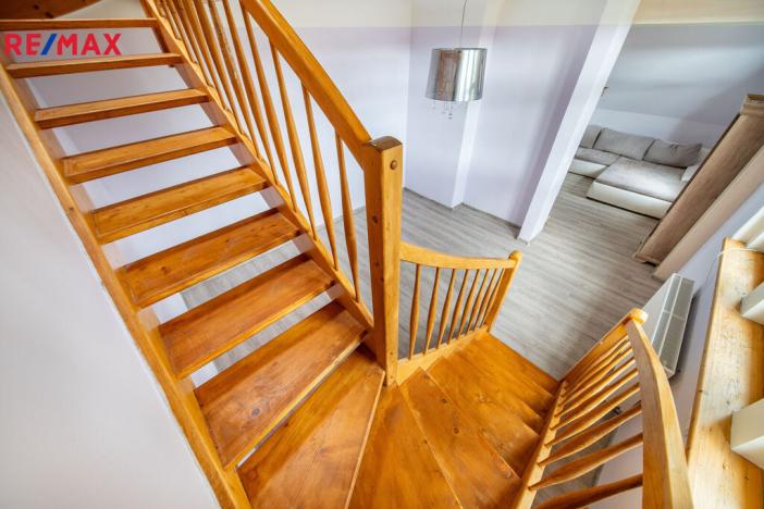 Pronájem bytu 6+kk a větší, Karlovy Vary, Na Vyhlídce, 144 m2