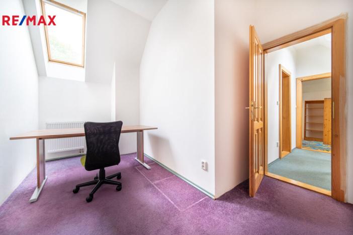 Pronájem bytu 6+kk a větší, Karlovy Vary, Na Vyhlídce, 144 m2