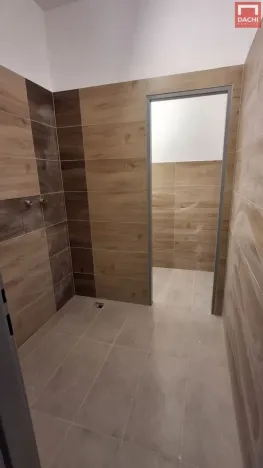 Pronájem obchodního prostoru, Olomouc, Chválkovická, 85 m2