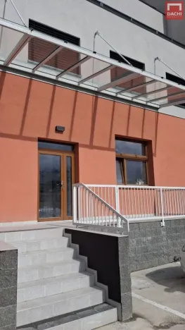 Pronájem komerční nemovitosti, Olomouc, Chválkovická, 85 m2