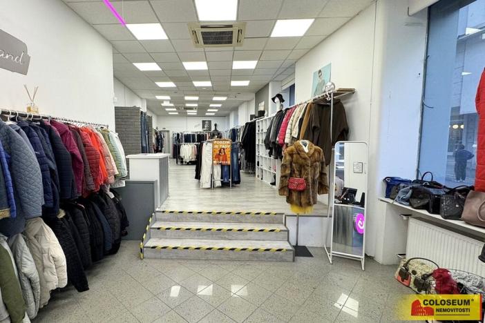 Pronájem obchodního prostoru, Brno - Brno-město, 128 m2