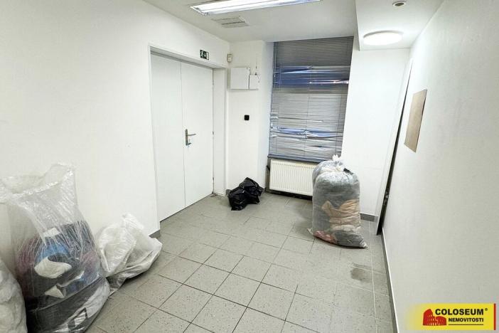 Pronájem obchodního prostoru, Brno - Brno-město, 128 m2