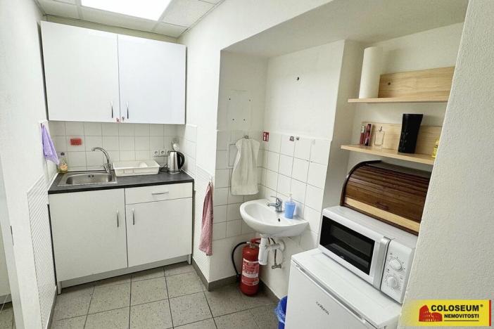 Pronájem obchodního prostoru, Brno - Brno-město, 128 m2