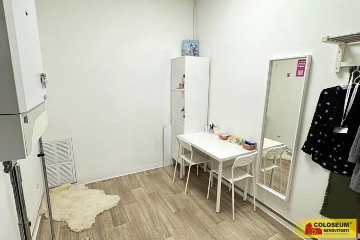 Pronájem obchodního prostoru, Brno - Brno-město, 128 m2