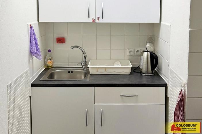 Pronájem obchodního prostoru, Brno - Brno-město, 128 m2