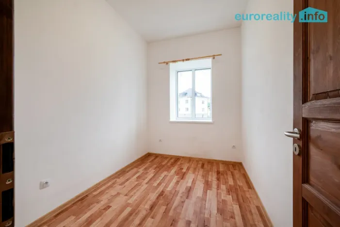 Pronájem bytu 3+kk, Luby, Revoluční, 58 m2