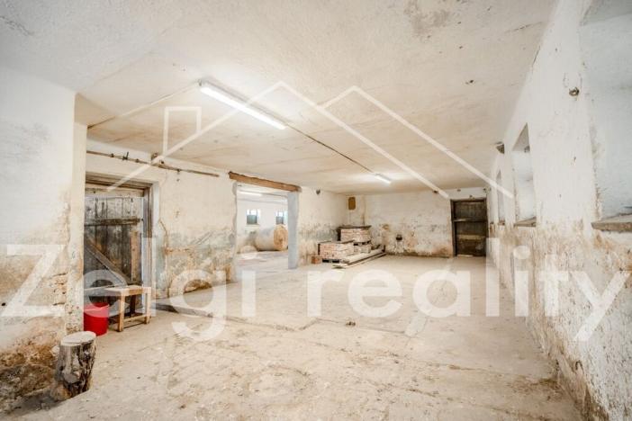 Prodej zemědělského objektu, Velké Němčice, 450 m2