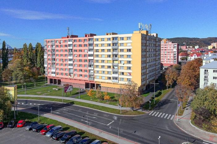 Prodej bytu 3+kk, Chomutov, Bezručova, 65 m2