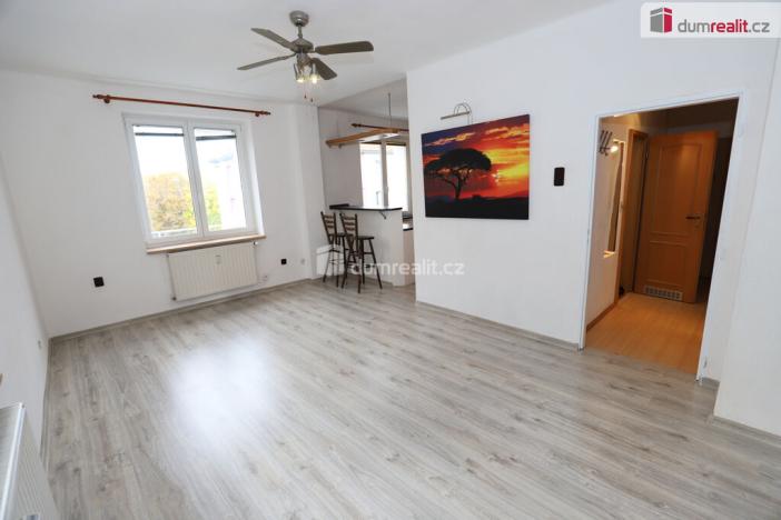 Pronájem bytu 2+1, Sokolov, Heyrovského, 55 m2