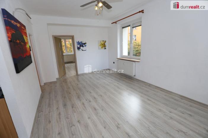 Pronájem bytu 2+1, Sokolov, Heyrovského, 55 m2