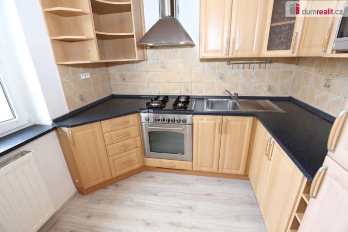 Pronájem bytu 2+1, Sokolov, Heyrovského, 55 m2