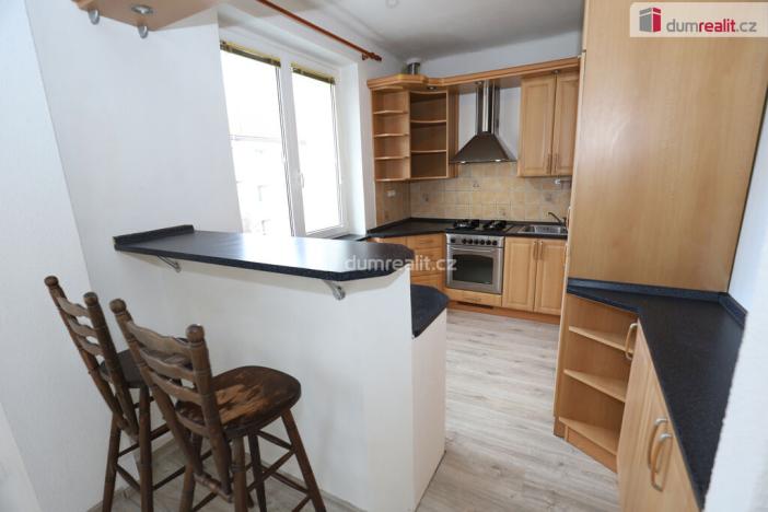 Pronájem bytu 2+1, Sokolov, Heyrovského, 55 m2