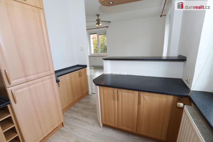 Pronájem bytu 2+1, Sokolov, Heyrovského, 55 m2