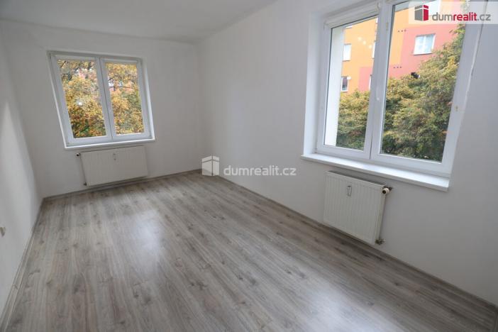 Pronájem bytu 2+1, Sokolov, Heyrovského, 55 m2