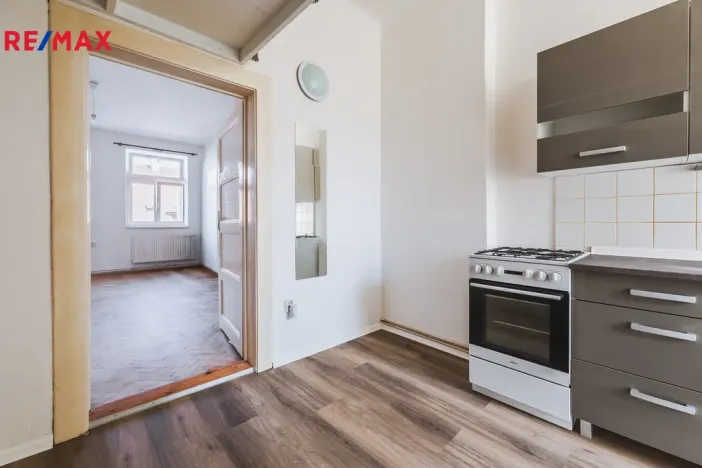 Pronájem bytu 1+1, Praha - Holešovice, Letohradská, 40 m2