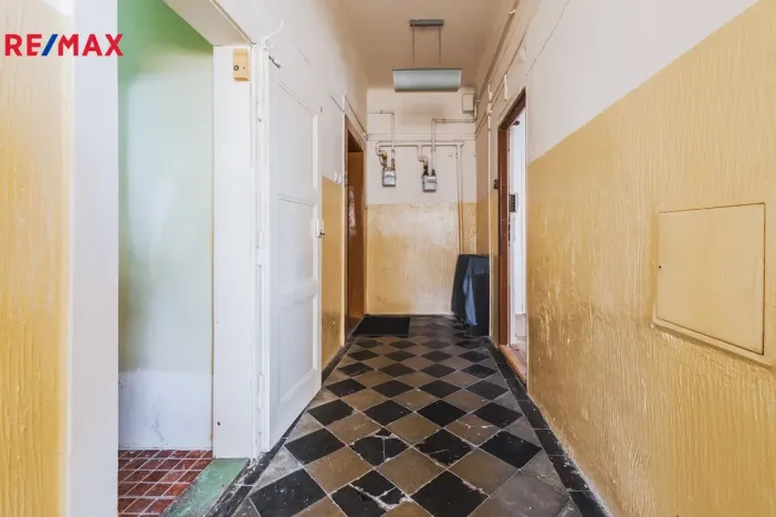 Pronájem bytu 1+1, Praha - Holešovice, Letohradská, 40 m2