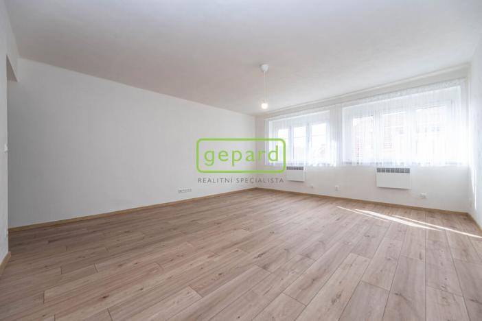 Pronájem bytu 1+kk, Praha, Za poštou, 45 m2