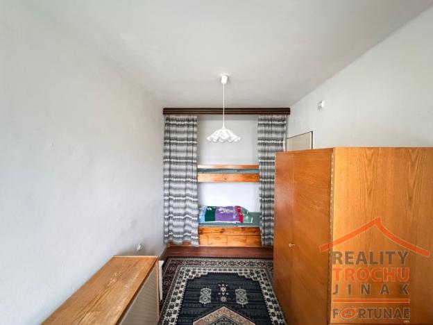 Prodej bytu 3+1, Hradec Králové, Třebechovická, 56 m2