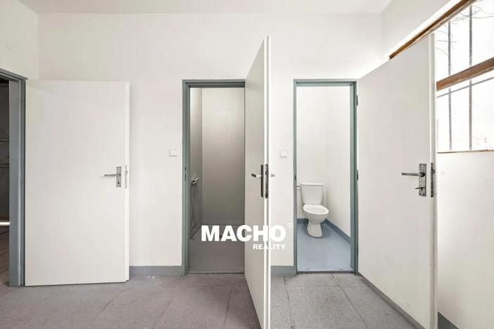 Pronájem skladu, Chrášťany, K Vodojemu, 588 m2