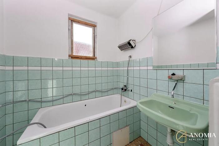 Prodej rodinného domu, Zvěrotice, 196 m2