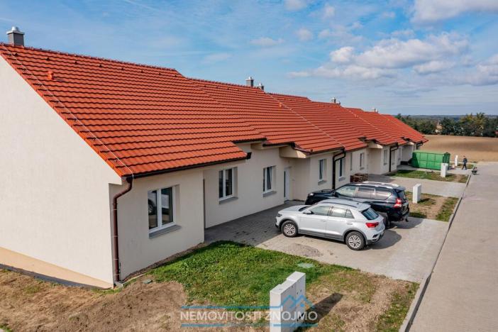Prodej rodinného domu, Znojmo - Kasárna, 95 m2