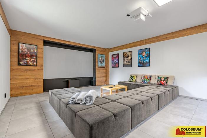 Prodej rodinného domu, Andělská Hora, 350 m2