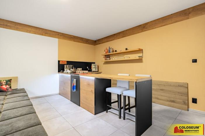 Prodej rodinného domu, Andělská Hora, 350 m2