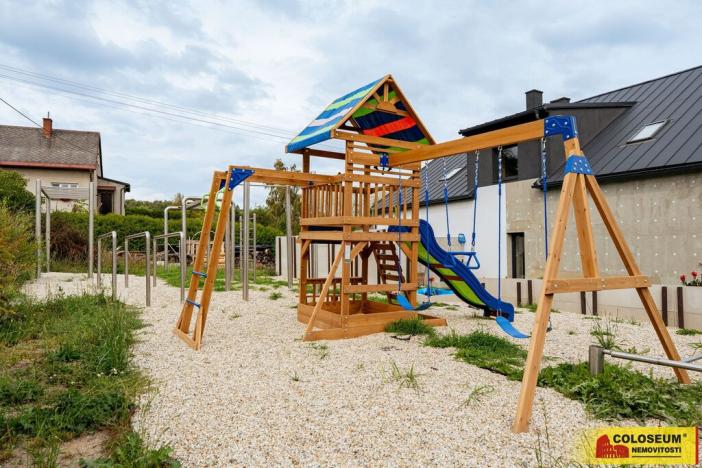 Prodej rodinného domu, Andělská Hora, 350 m2