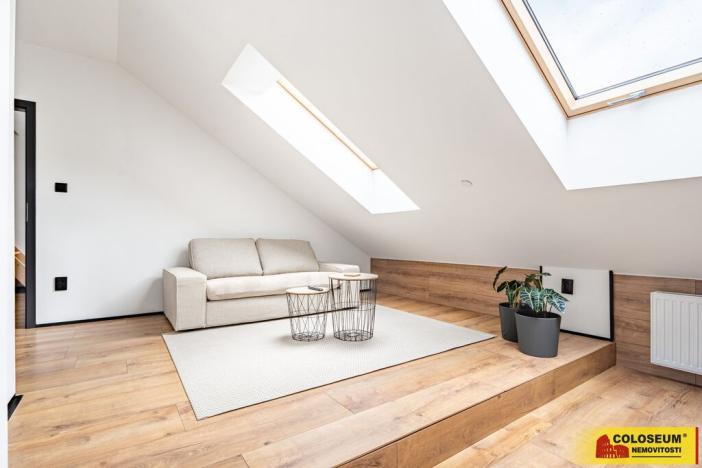 Prodej rodinného domu, Andělská Hora, 350 m2