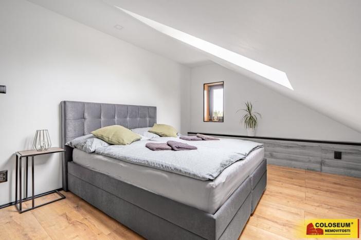 Prodej rodinného domu, Andělská Hora, 350 m2