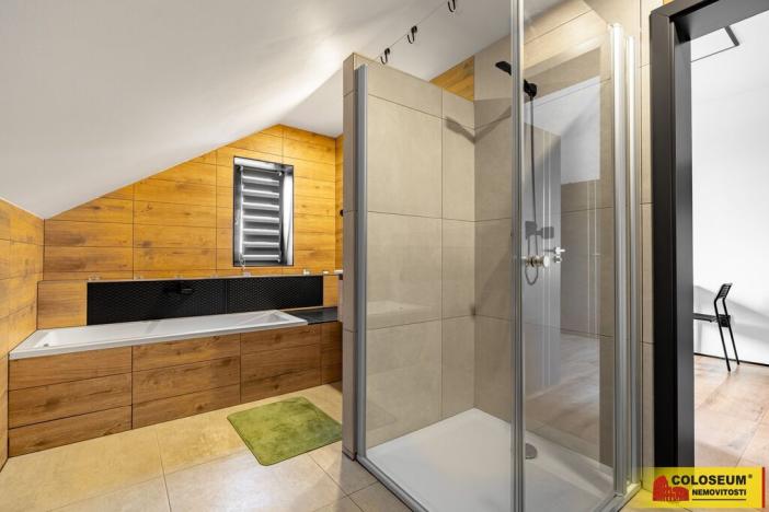 Prodej rodinného domu, Andělská Hora, 350 m2