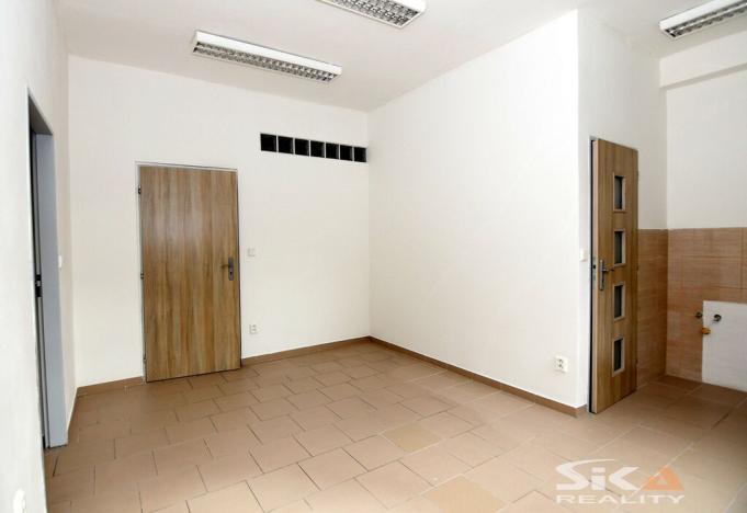 Pronájem komerční nemovitosti, Louny, Kosmonautů, 143 m2