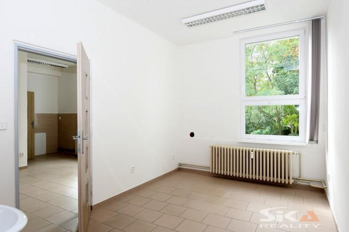 Pronájem komerční nemovitosti, Louny, Kosmonautů, 143 m2