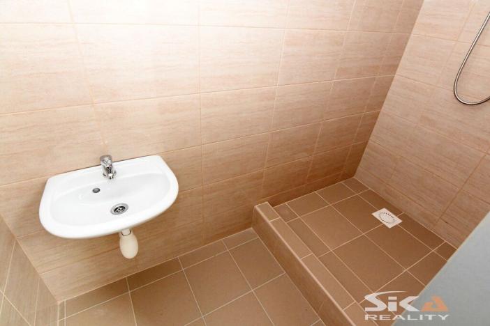 Pronájem komerční nemovitosti, Louny, Kosmonautů, 143 m2