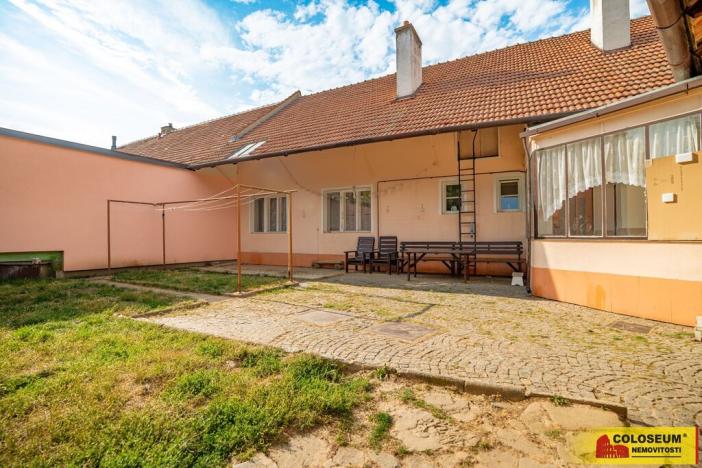 Prodej rodinného domu, Kojátky, 187 m2