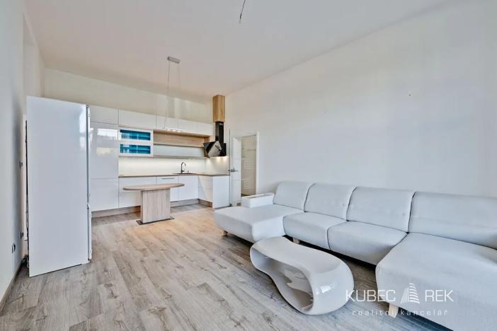Prodej bytu 3+kk, Tábor, Kpt. Jaroše, 79 m2
