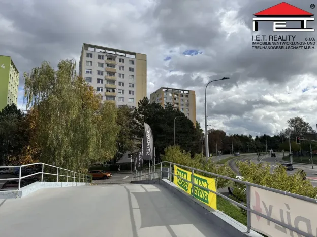 Pronájem garáže, Brno - Královo Pole, Herčíkova, 13 m2