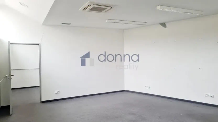 Pronájem obchodního prostoru, Praha, Za Mototechnou, 1462 m2