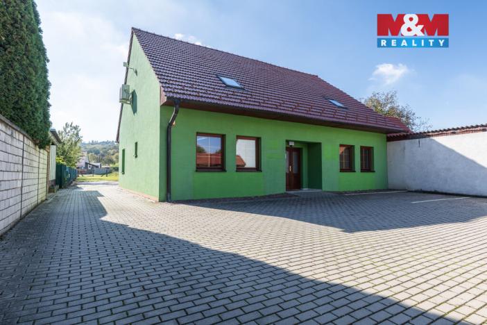 Prodej obchodního prostoru, Velká nad Veličkou, 187 m2