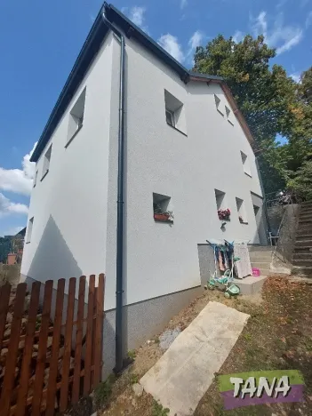 Prodej bytu 2+1, Jenišovice, 54 m2