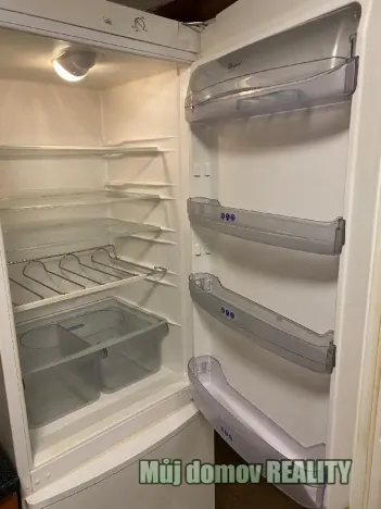 Pronájem bytu 1+kk, Praha - Vysočany, Freyova, 30 m2