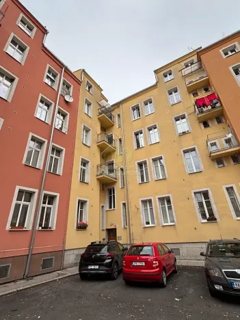 Prodej bytu 3+kk, Plzeň, Lobezská, 61 m2