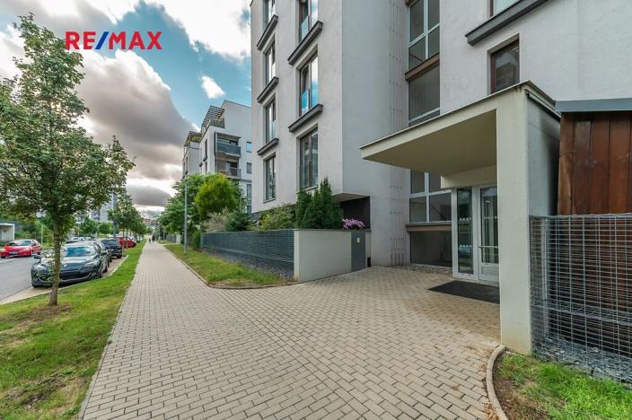 Prodej bytu 3+kk, Praha - Hrdlořezy, Učňovská, 71 m2