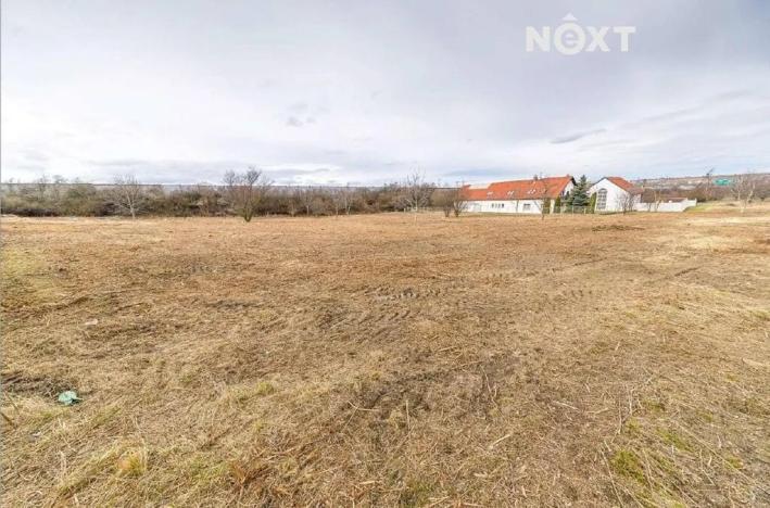 Prodej komerčního pozemku, Praha - Zličín, Lipovská, 9821 m2