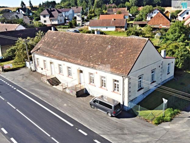 Prodej komerční nemovitosti, Dolce, 471 m2