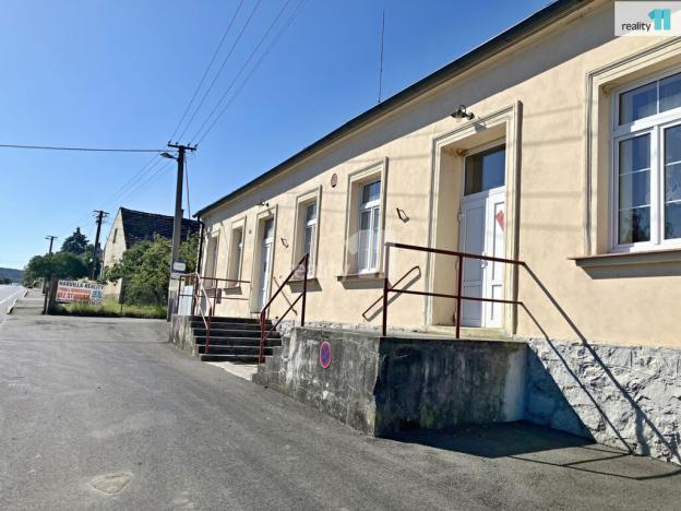 Prodej komerční nemovitosti, Dolce, 471 m2