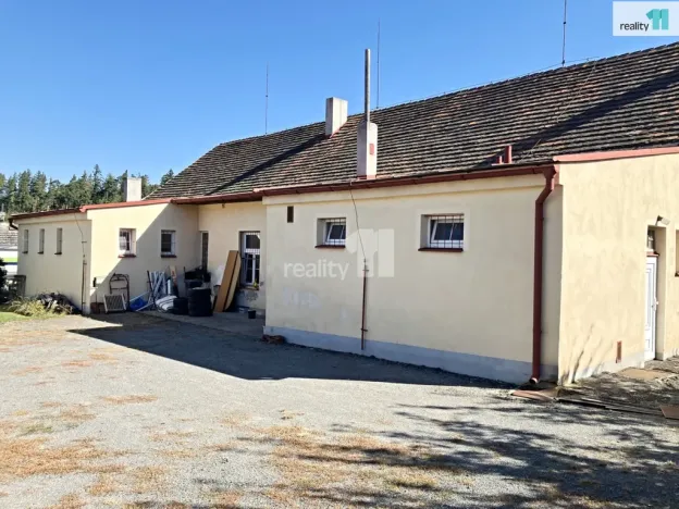 Prodej komerční nemovitosti, Dolce, 471 m2