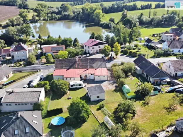 Prodej komerční nemovitosti, Dolce, 471 m2