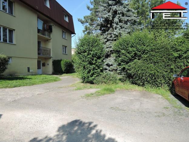 Pronájem bytu 1+1, Panenské Břežany, Družstevní, 38 m2